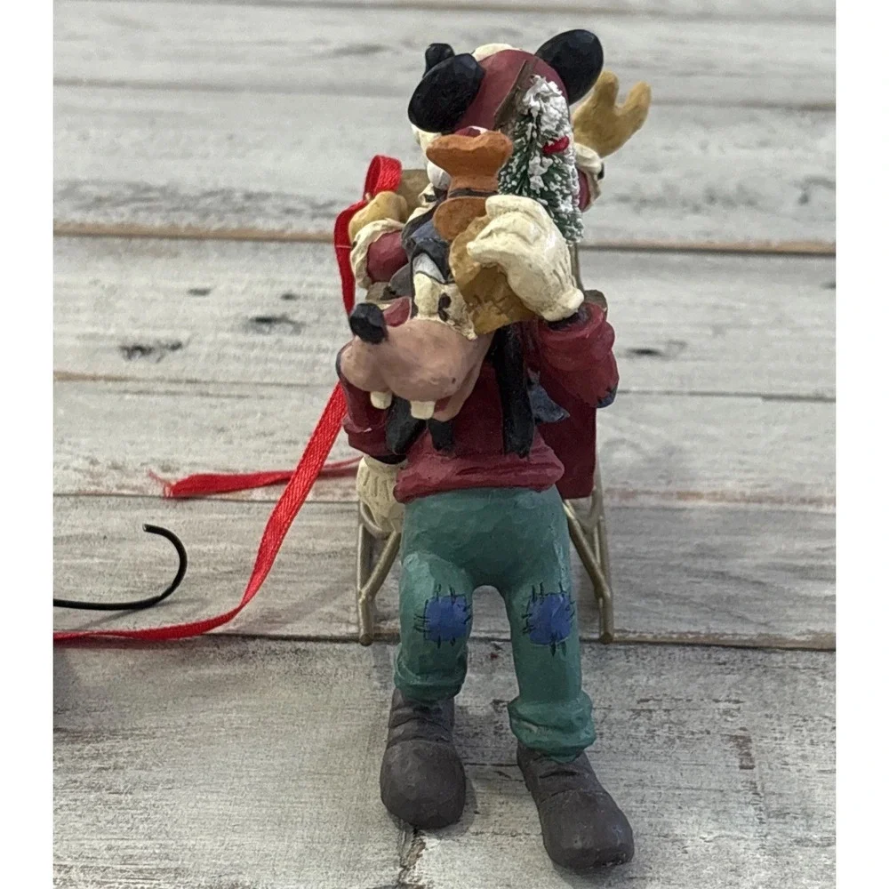 Mickey & Co Midwest of Cannon Falls Disney Santa Mickey Sleigh,‎ Goofy & Pluto - Picture 3 of 16